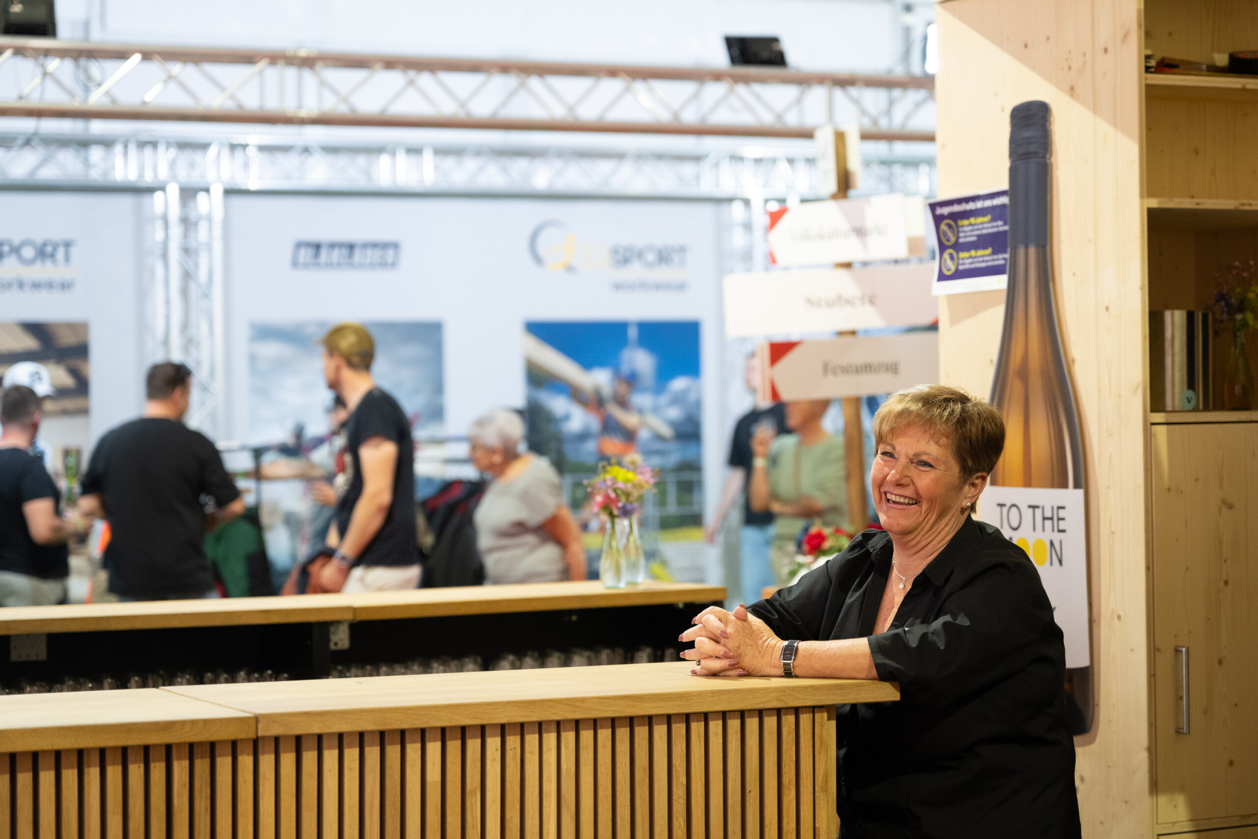 RHEMA 2026 – Sonntag: Gottesdienst, FCSG & Die Nachtfalter
